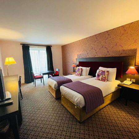 Burren Atlantic Hotel & Holiday Cottages Ballyvaughan Exteriör bild