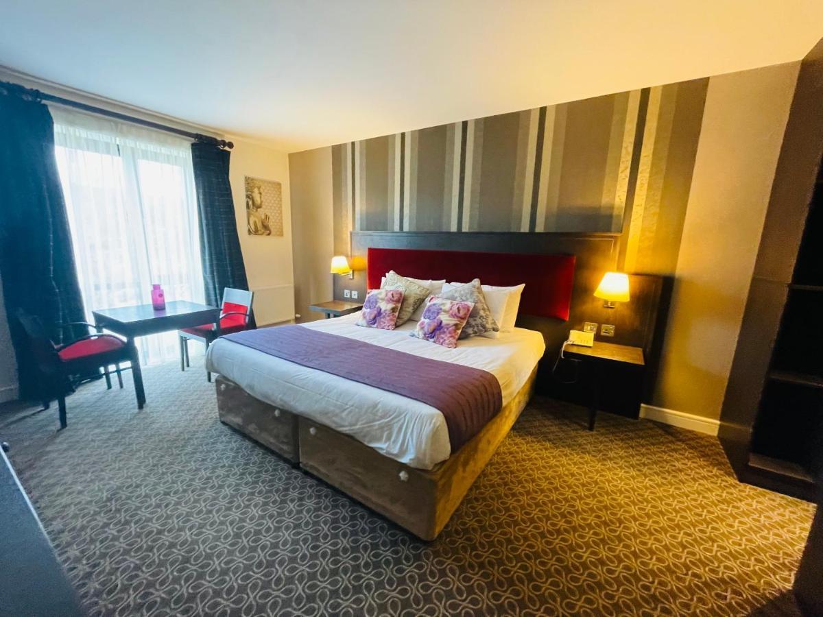 Burren Atlantic Hotel & Holiday Cottages Ballyvaughan Exteriör bild