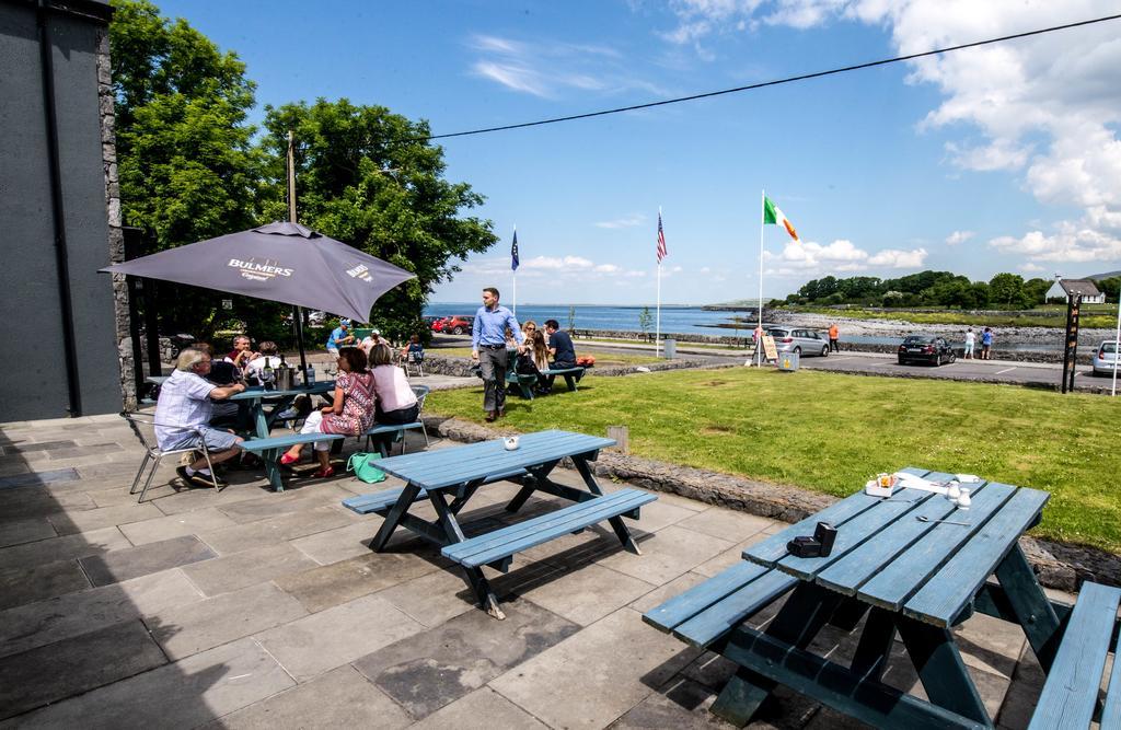 Burren Atlantic Hotel & Holiday Cottages Ballyvaughan Exteriör bild