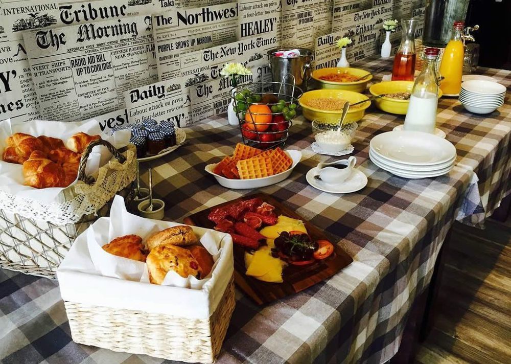 Burren Atlantic Hotel & Holiday Cottages Ballyvaughan Exteriör bild