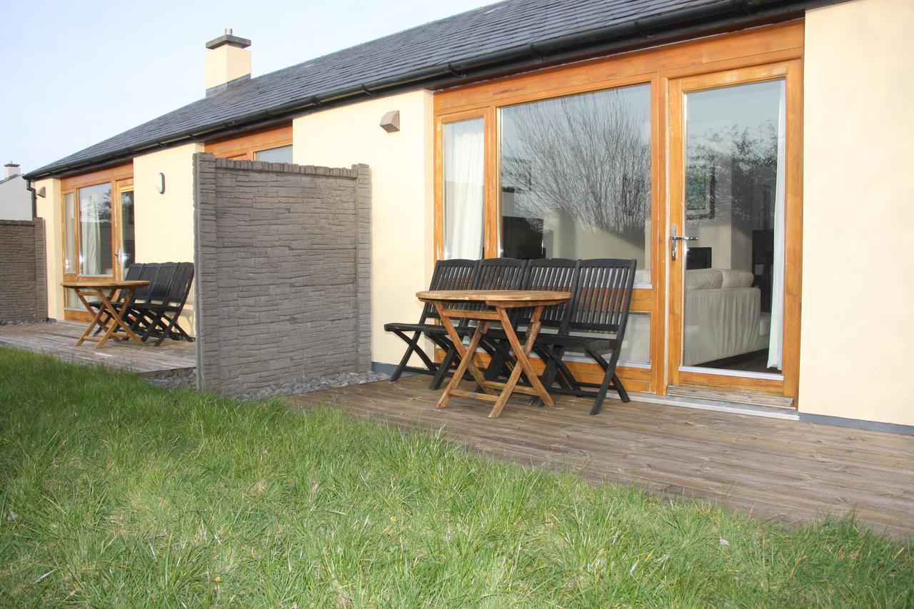 Burren Atlantic Hotel & Holiday Cottages Ballyvaughan Exteriör bild